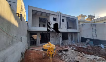Casa à venda, 3 quartos, 3 suítes, bairro Cabral Contagem MG