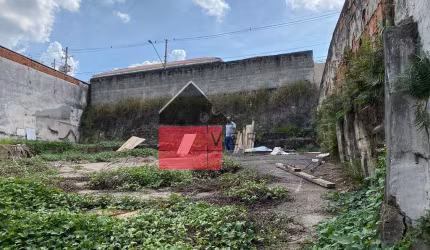 608  m²  de TERRENO , em bairro nobre. Excelente para investidores ! Projeto aprovado para 730 m².