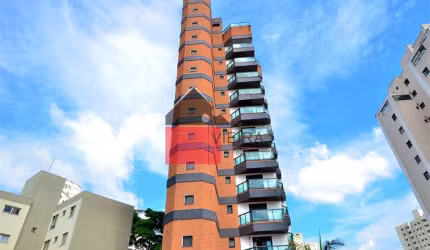 Ótimo apartamento à venda na Vila Monumento, com 4 dormitórios, 2 suítes, 3 vagas de garagem 220m2,