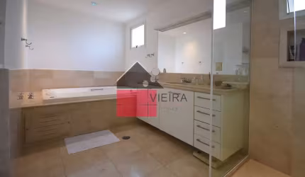 Apartamento à venda, Cerqueira César, São Paulo, SP  4 suítes com closet, armários, piso em madeira