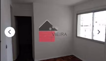Apartamento para locação com vaga de garagem à 15 min da estação de metrô São Joaquim na melhor loc