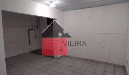 Loja para locação, com 3 salas, 2 banheiros, cozinha, área de serviços, bem localizada, na Avenida