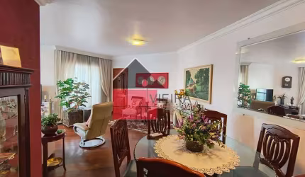 Apartamento com 4 Quartos, 2 suítes, 3 vagas, 151 m², à Venda na Aclimação