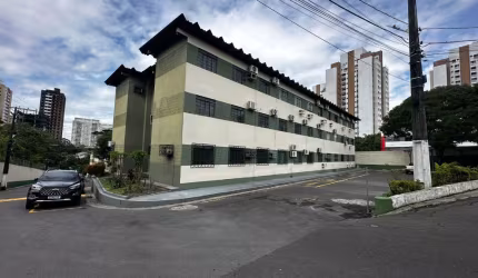 Apartamento no Parque dos Rios 2, dois quartos, térreo, bem localizado.