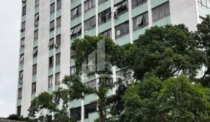 Apartamento com 04 Dormitórios a venda no Edifício Manchester de Joinville !!