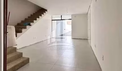 Geminado de 126 m2 a venda no bairro Vila Nova !!