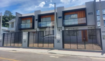 Geminado novo de Alto Padrão a venda no bairro Jardim Sofia !!