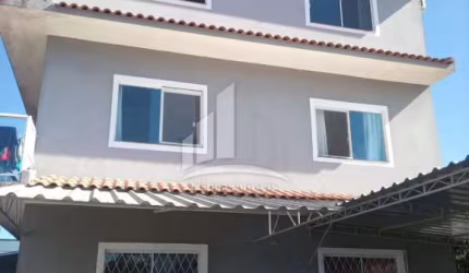 Apartamento no Morro do Meio com sacada com churrasqueira