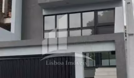 Geminado espaçoso de 02 andares no bairro Floresta !!!