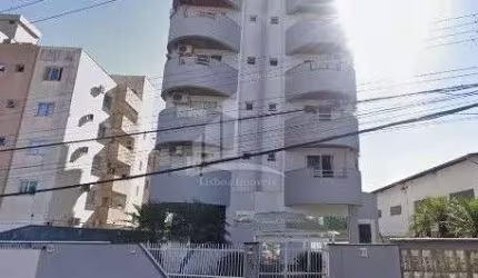Apartamento mobiliado, suíte+2 dormitórios, no bairro Santo Antônio !!
