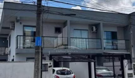 Sobrado geminado de esquina!