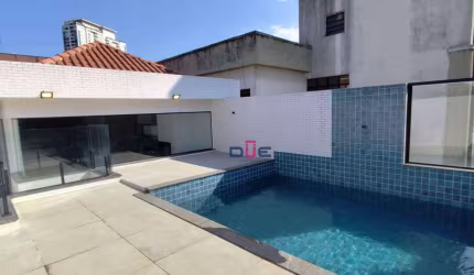 Casa com 4 suítes, 2 vagas paralelas, piscina com deck à venda, 290 m² por R$ 1.940.000 - Boqueirão - Santos/SP