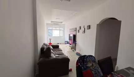 Apartamento com 3 quartos.elavador, de frente.