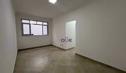 Apartamento com 2 dormitórios à venda, 70 m² por R$ 270.000 - Vila Matias - Santos/SP