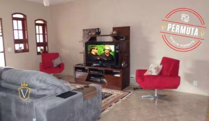 Casa com 2 dormitórios à venda, 243 m² por R$ 800.000,00 - Cidade Nova - Jundiaí/SP
