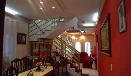 Casa com 4 dormitórios à venda - Vila Vianelo - Jundiaí/SP