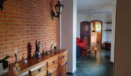 Casa com 4 dormitórios à venda, 600 m² por R$ 1.900.000,00 - Jacaré - Cabreúva/SP