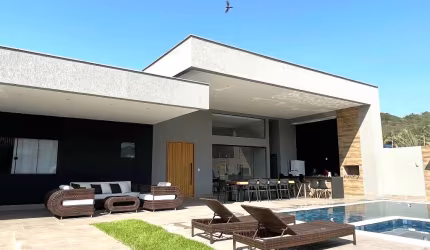 Vendo belíssima casa linear contemporânea em Vargem Grande RJ