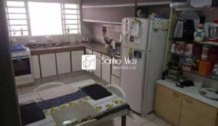 Venda de casa térrea de 90 m2, 2 dormitórios, 1 suite, 2 vagas de garagem - Vila Tatetuba - São José dos Campos - SP