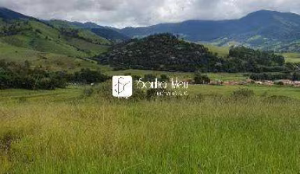 Terreno de esquina à venda com 500m² -  Virgínia - MG