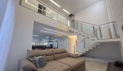 Excelente Casa com 4 Dormitorios e Suite