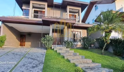 Vendo bela casa em Condominio fechado no Urbanova