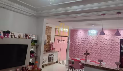 Linda Casa Localizada no Putim com Palenajdos Closet 2 dormitorios com suite