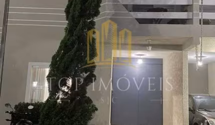 Maravilhosa casa tres dormitorios em condominio fechado