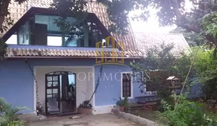 maravilhosa casa tres dormitorios em condominio fechado na zona leste