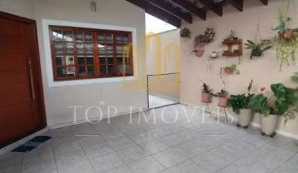 Linda Casa Vila Branca com planejados 3 dormitorios e 1 suite