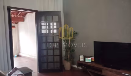 Casa de 3 quartos sendo 1 suíte no Jardim Santa Inês
