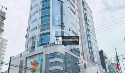 Apartamento com 4 dormitórios à venda, 225 m² por R$ 3.600.000,00 - Meia Praia - Itapema/SC