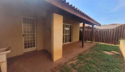 Casa Giardino 2. Com 3 Dormitórios.