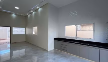 Vendo Casa em Bady Bassit. Com 3 Dormitórios.