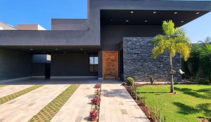 Casa Condomínio Golden Park.