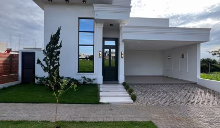 Casa Condomínio Maria Julia.