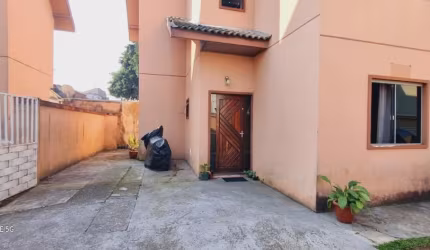 SOBRADO C/ÁTICO 126M² EM CONDOMÍNIO