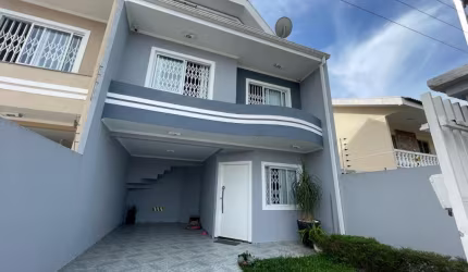TRIPLEX EM OTIMA LOCALIZAÇÃO NO HAUER