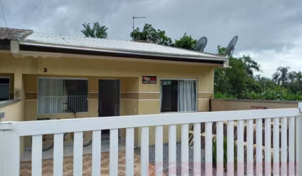 Belíssima casa no Bairro Sertãozinho!