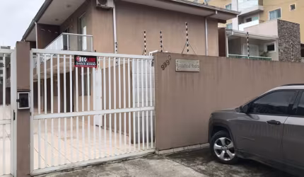 Sobrado à venda em Caiobá