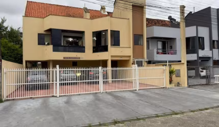 Apartamento Duplex com 3 Quartos