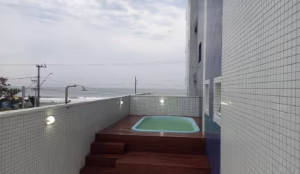APARTAMENTO FRENTE PARA O MAR COM PISCINA