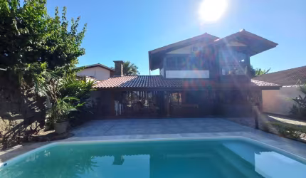 Casa - Padrão, para Venda em Ubatuba/SP