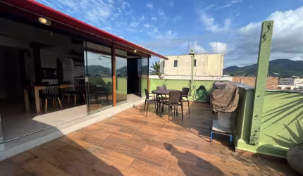 Apartamento - Padrão, para Venda em Ubatuba/SP