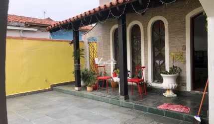 EXCEPCIONAL SOBRADO A VENDA NO JARDIM GUANCA COM 280M² DE ÁREA CONSTRUÍDA