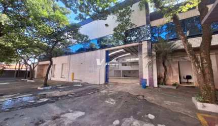 EXCELENTE GALPÃO COM 2.000M² DE TERRENO À VENDA