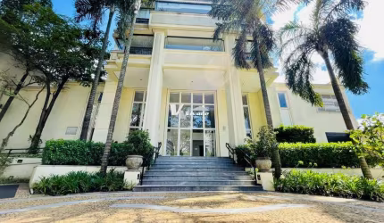 APARTAMENTO À VENDA EM SUMARÉ COM 215M²