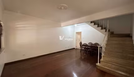 EXCELENTE SOBRADO RESIDENCIAL NA VILA PAIVA COM 130M²