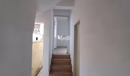 LINDA CASA TÉRREA DISPONÍVEL PARA LOCAÇÃO NA VILA EDE, VISITE AGORA MESMO!