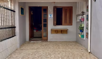 Apartamento mobiliado a 100 metros do mar no bairro Salinas